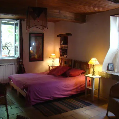 Mas Des Nabieres Bed & Breakfast *